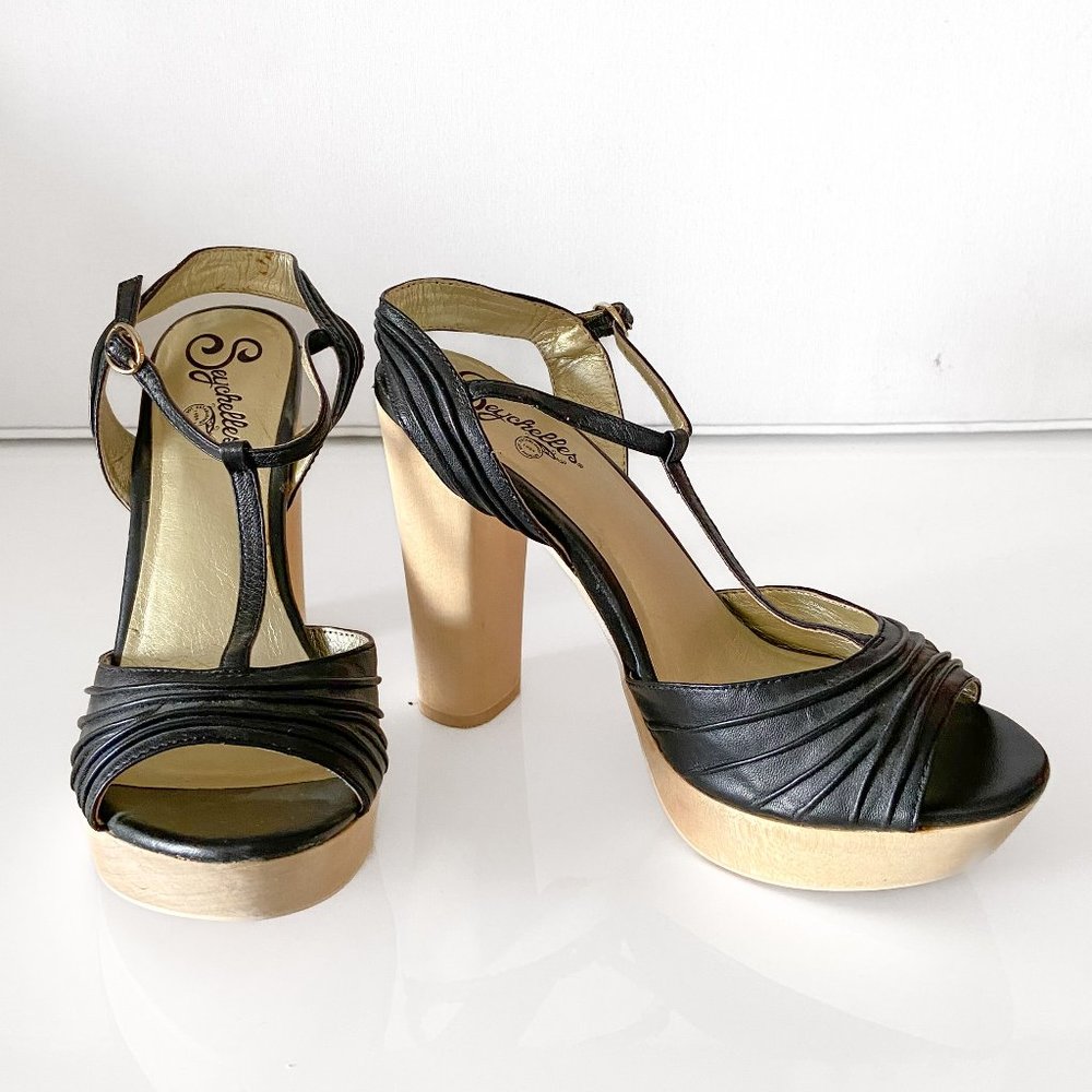 Seychelles wooden platform t-strap sandals size 9